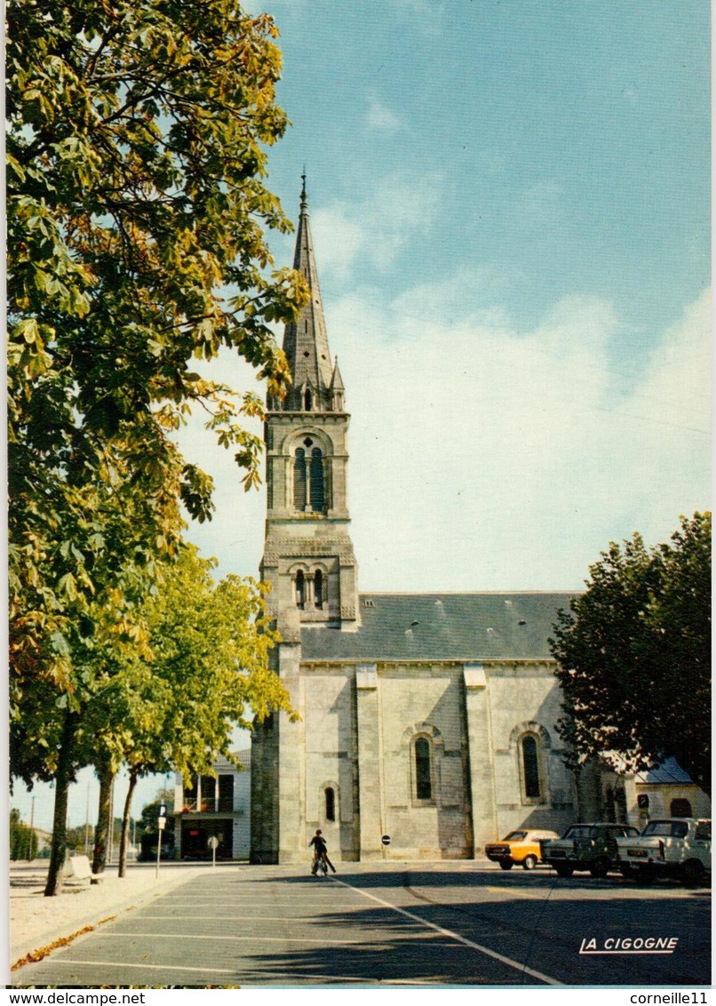 33 - LE HAILLAN - L'EGLISE ET LA PLACE PUBLIQUE - Other & Unclassified