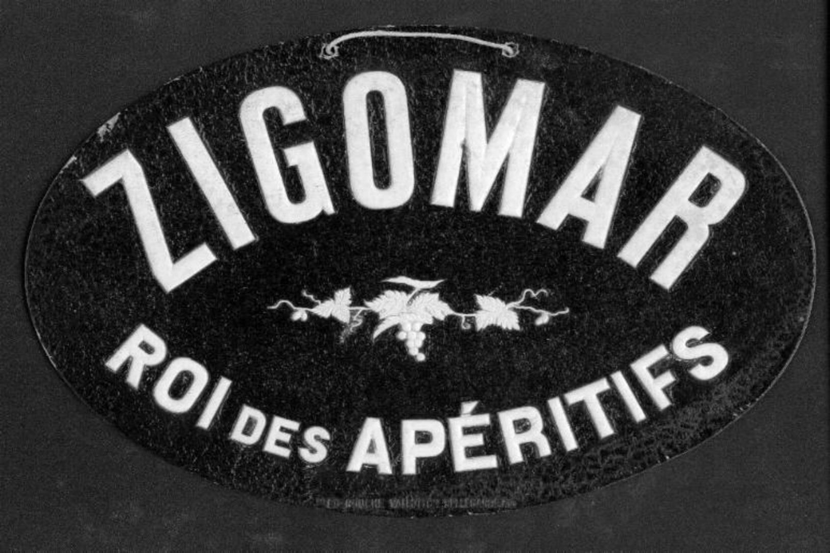 Publicité  Cartonnée "ZIGOMAR" - Paperboard Signs