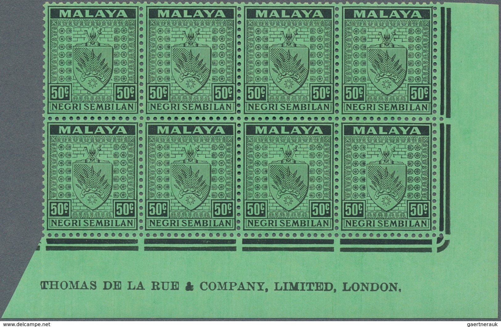 06145 Malaiische Staaten - Negri Sembilan: 1936, Arms Of Negri Sembilan 50c. Black On Emerald Block Of Eig - Negri Sembilan