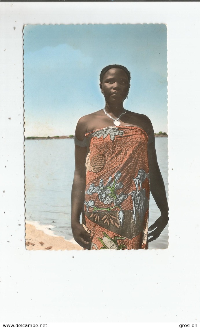 NIAMEY (NIGER) JEUNE FILLE DJERMA - Niger