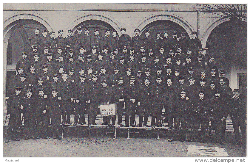 Cluny - Arts Et Métiers - La Promotion 109-112 EX 880, Carte Photo De Groupe - Circulé 1910 - Cluny