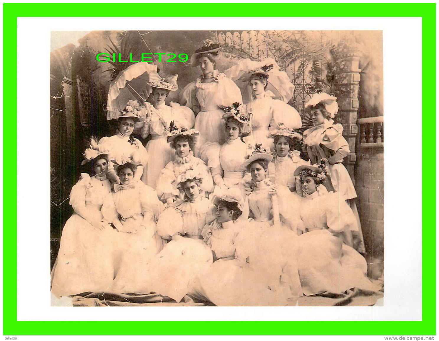 FEMMES - YOUNG WOMEN DRESSED FOR THE FIESTA DE LOS ANGELES, 1895 - BANNING FAMILY COLLECTION -  DIMENSION 12 X 16 Cm - - Femmes