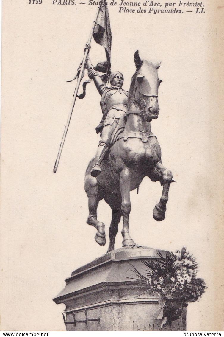 Statue De Jeanne D'Arc, Par Frémiet - Place Des Pyramides - Otros Monumentos