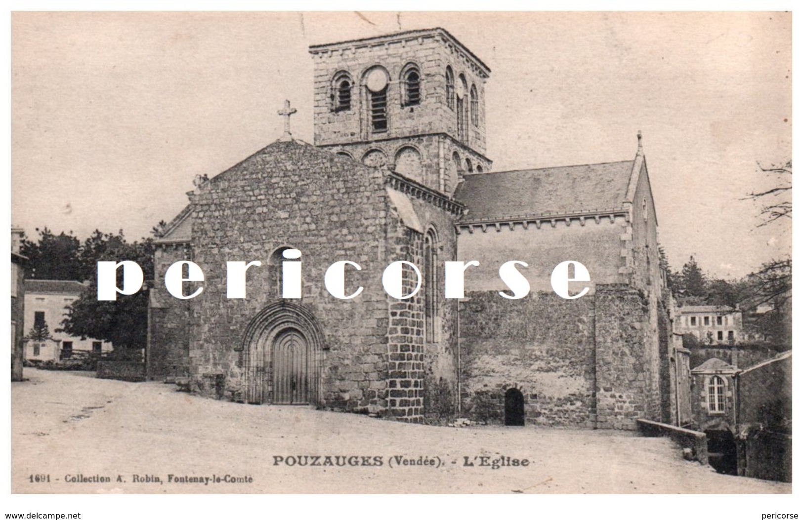 85  Pauzauges  L'Eglise - Pouzauges