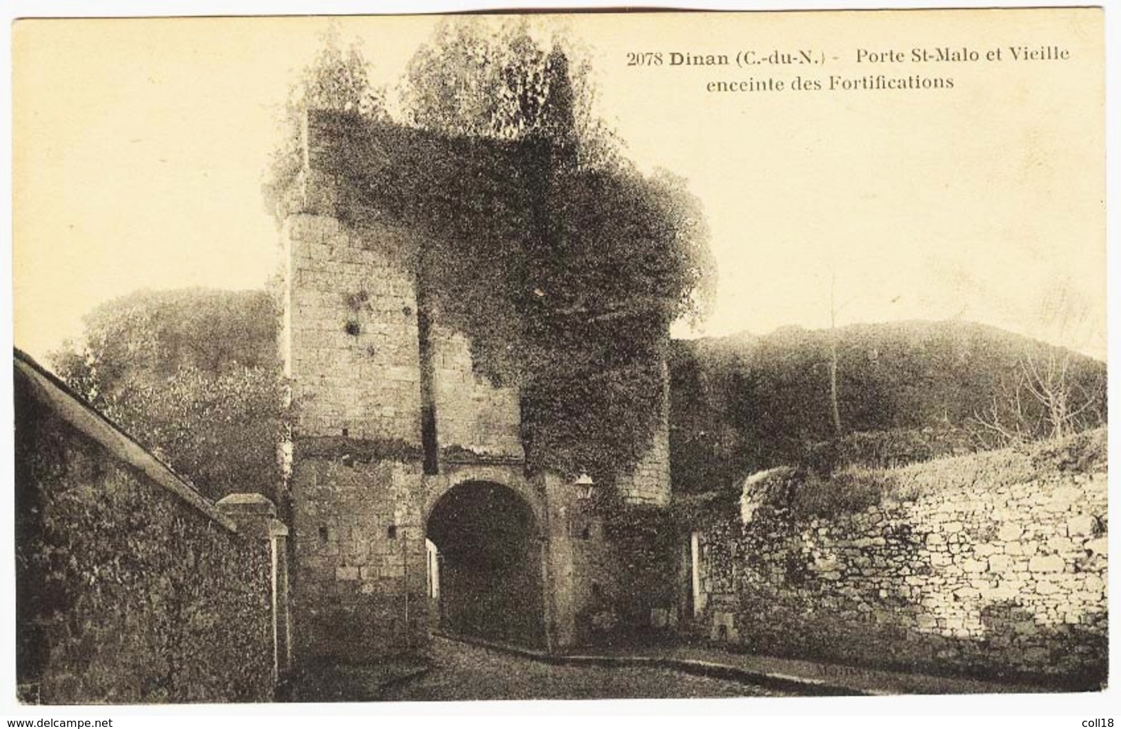 CPA 22 DINAN Porte De Saint Malo -fortification - Dinan