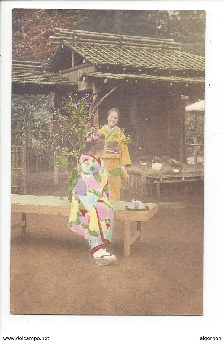 19736 - FEMMES - FRAU - LADY - JAPON - JAPAN - Jolie Carte Femme Japonaise Geisha Japanese Woman Kimono - Autres & Non Classés