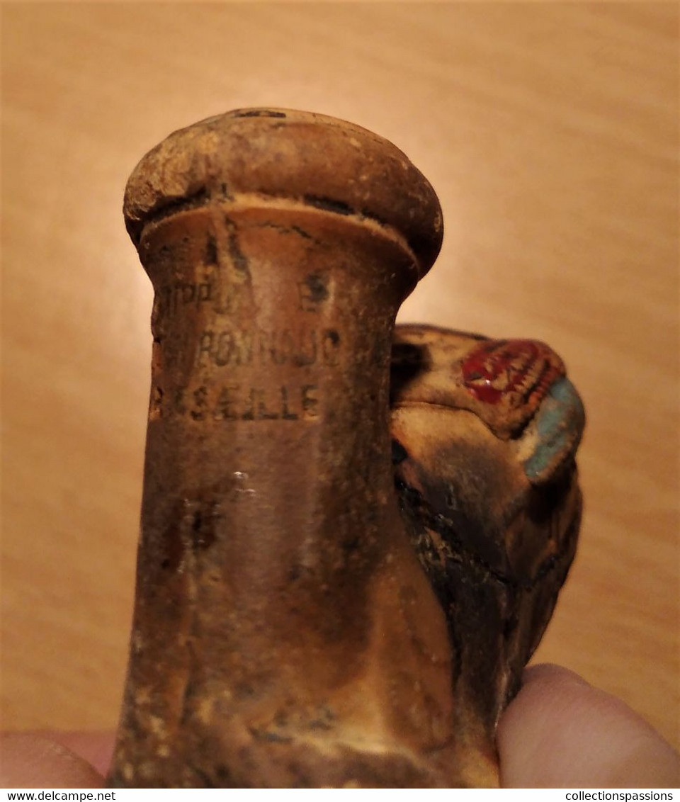 - Ancien Fourneau De Pipe JACOB - - Porzellanpfeifen