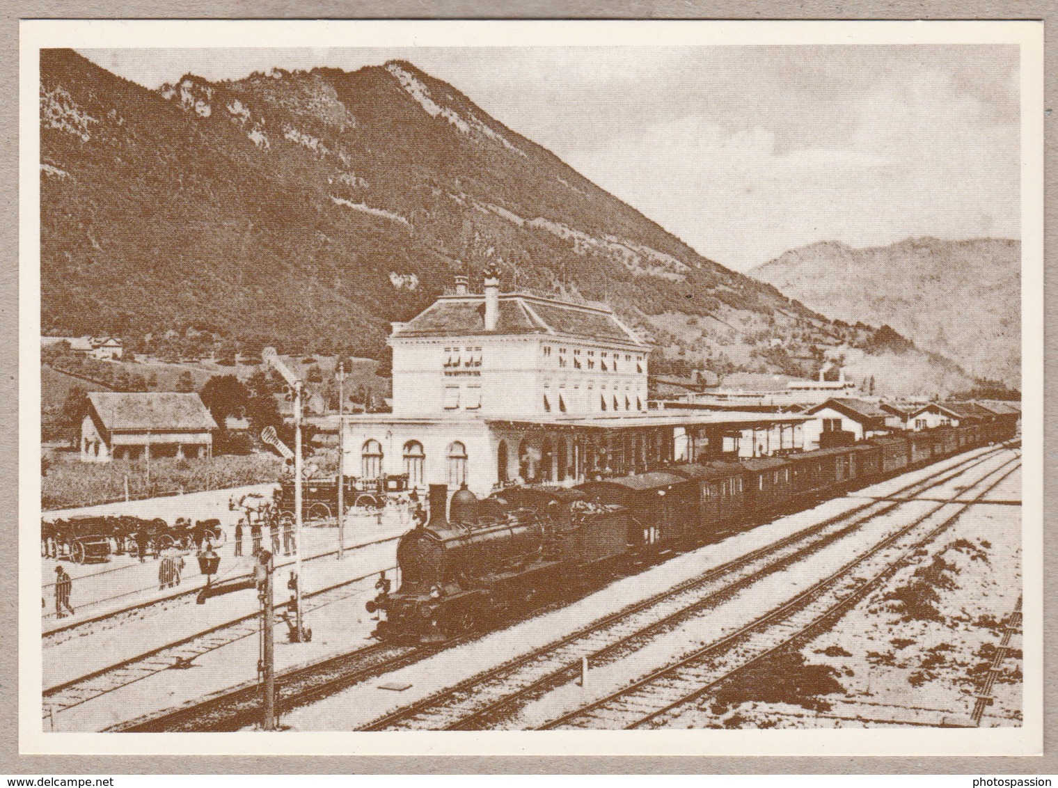 Gotthardbahn - Hoteldroschken Und Postkutschen Nehmen 1905 In Brunnen Den Anschluss Vom Schnellzug - Railway - Trains - Trains