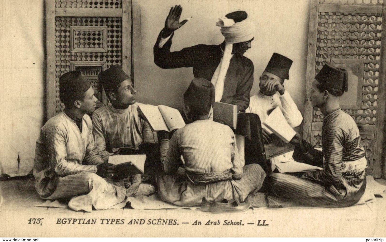 Egyptian Types And Scenes -AN ARAB SCHOOL  LL EGYPT - Personen