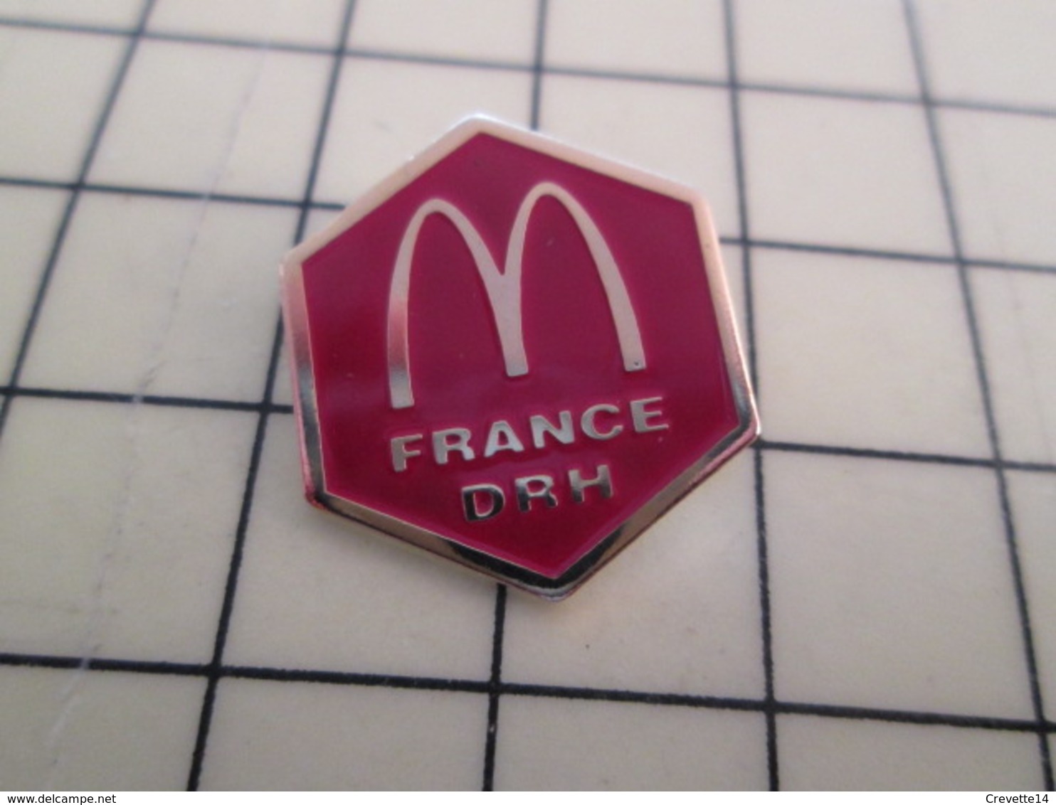 Pin710e Pin's Pins : BEAU ET RARE : McDONALD'S / DRH DIRECTION DES RESSOURCES HUMAINES - McDonald's