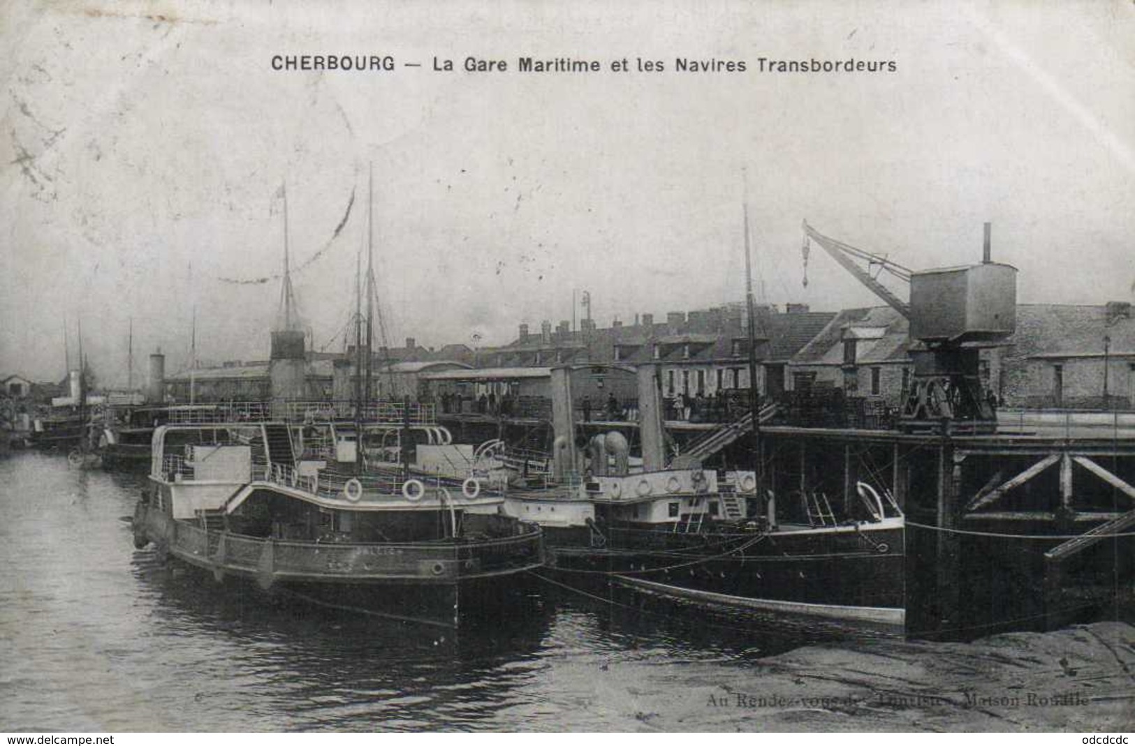 CHERBOURG  La Gare Maritime Et Les Navires Transbordeurs RV - Cherbourg