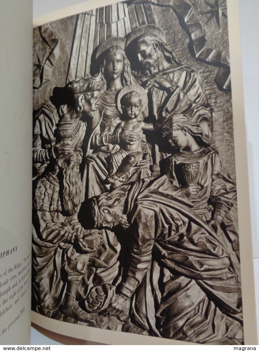 The wood carvings of Enrique Monjo for the Choir of the Church of Tarrassa Spain. Año 1956.