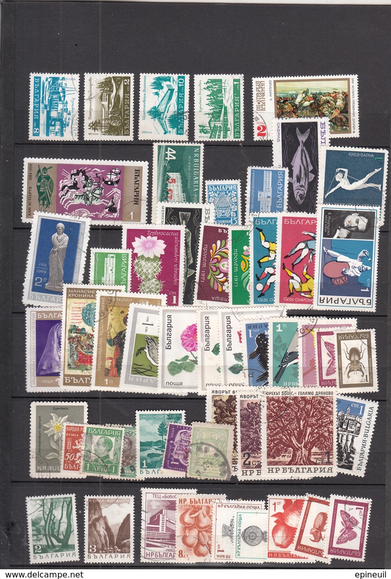 BULGARIE LOT DE + 50 TIMBRES OBLITERES DIFFERENTS - Collections, Lots & Series