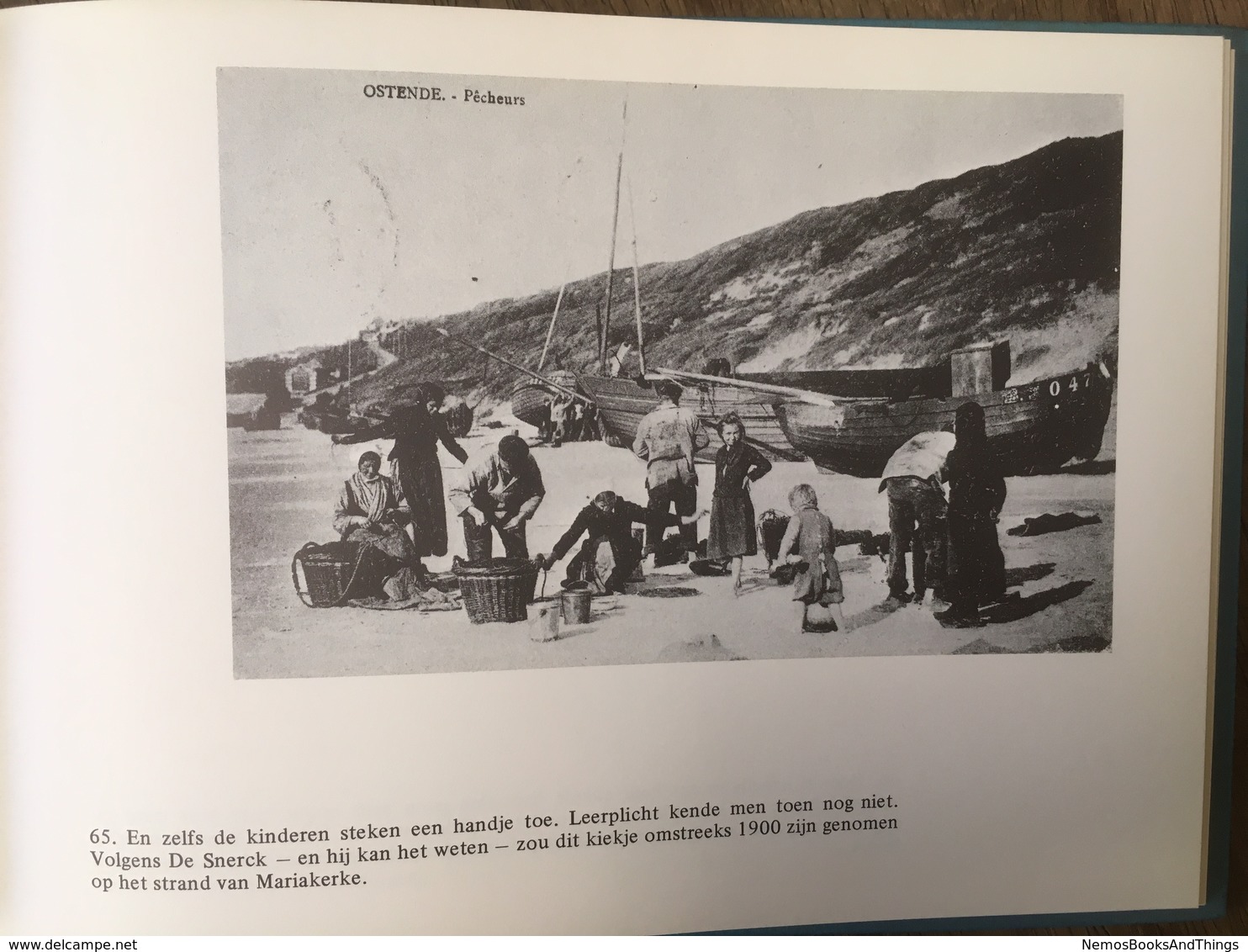 De Visserij langs Vlaanderens kust in oude prentkaarten - 1977 - Visvangst