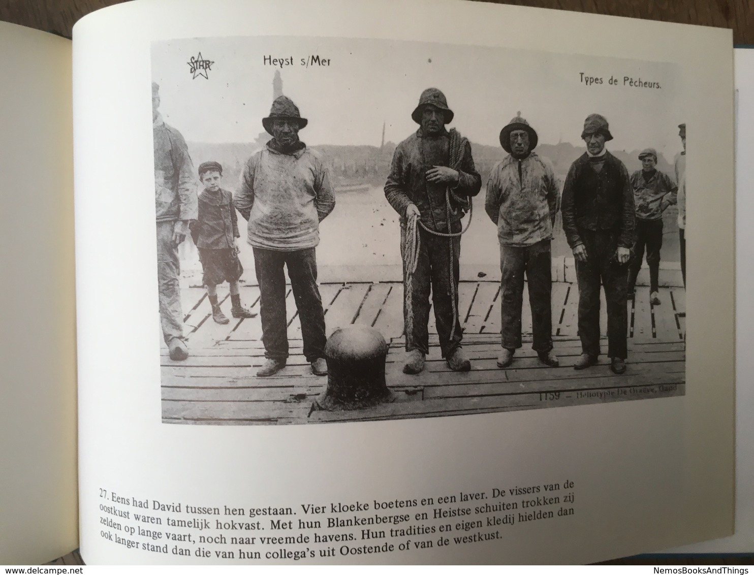 De Visserij langs Vlaanderens kust in oude prentkaarten - 1977 - Visvangst