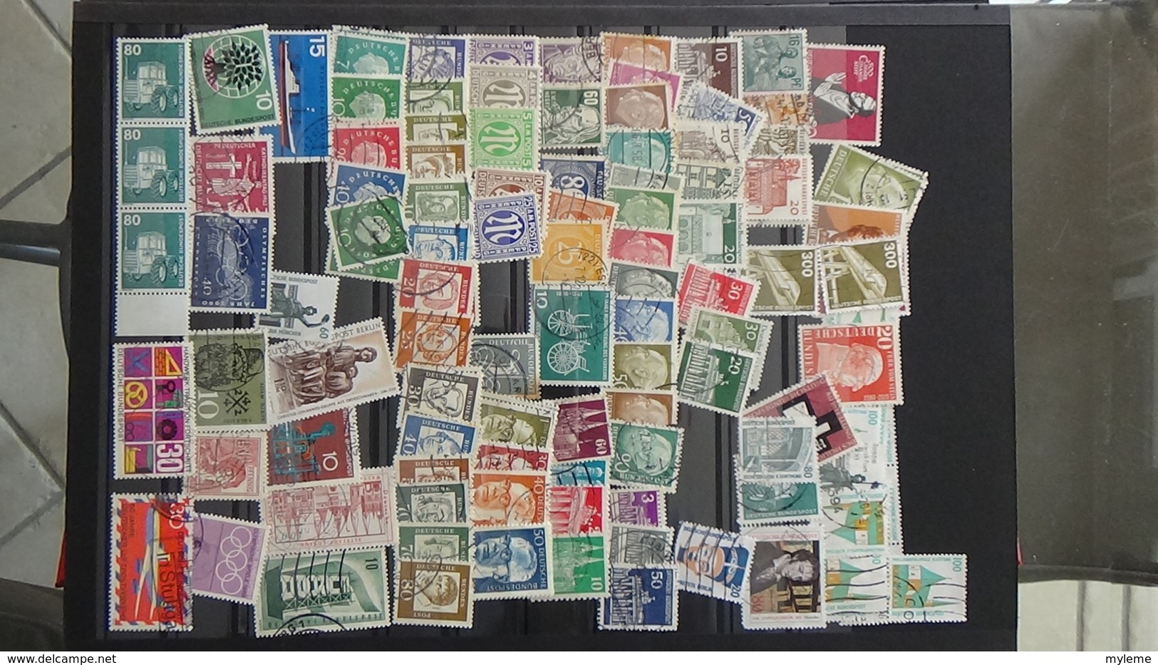 Collection De Timbres Oblitérés Du Monde Dont Bonnes Valeurs De France. Port Offert à Partir De 50 Euros D'achat. - Collections (en Albums)