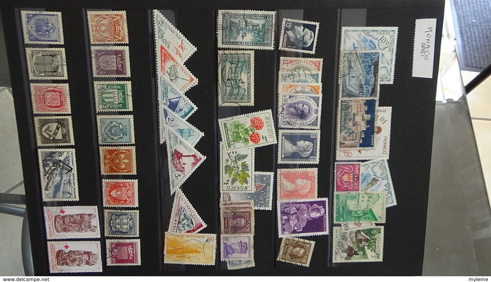 Collection de timbres oblitérés du monde dont bonnes valeurs de France. Port offert à partir de 50 euros d'achat.