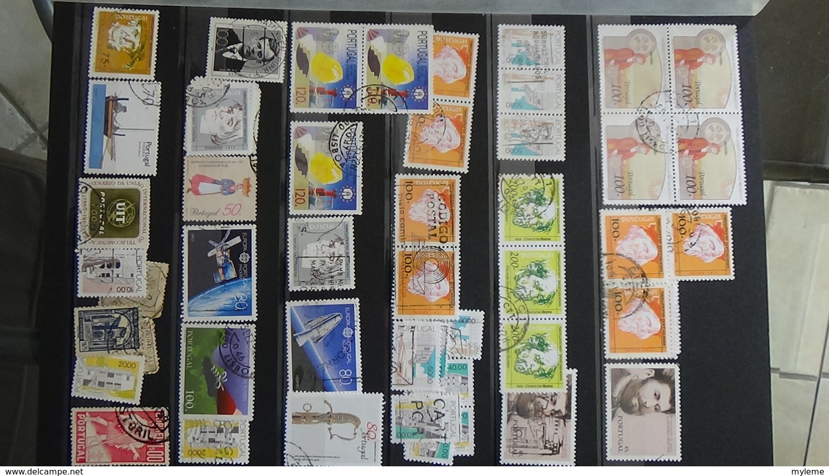 Collection de timbres oblitérés du monde dont bonnes valeurs de France. Port offert à partir de 50 euros d'achat.