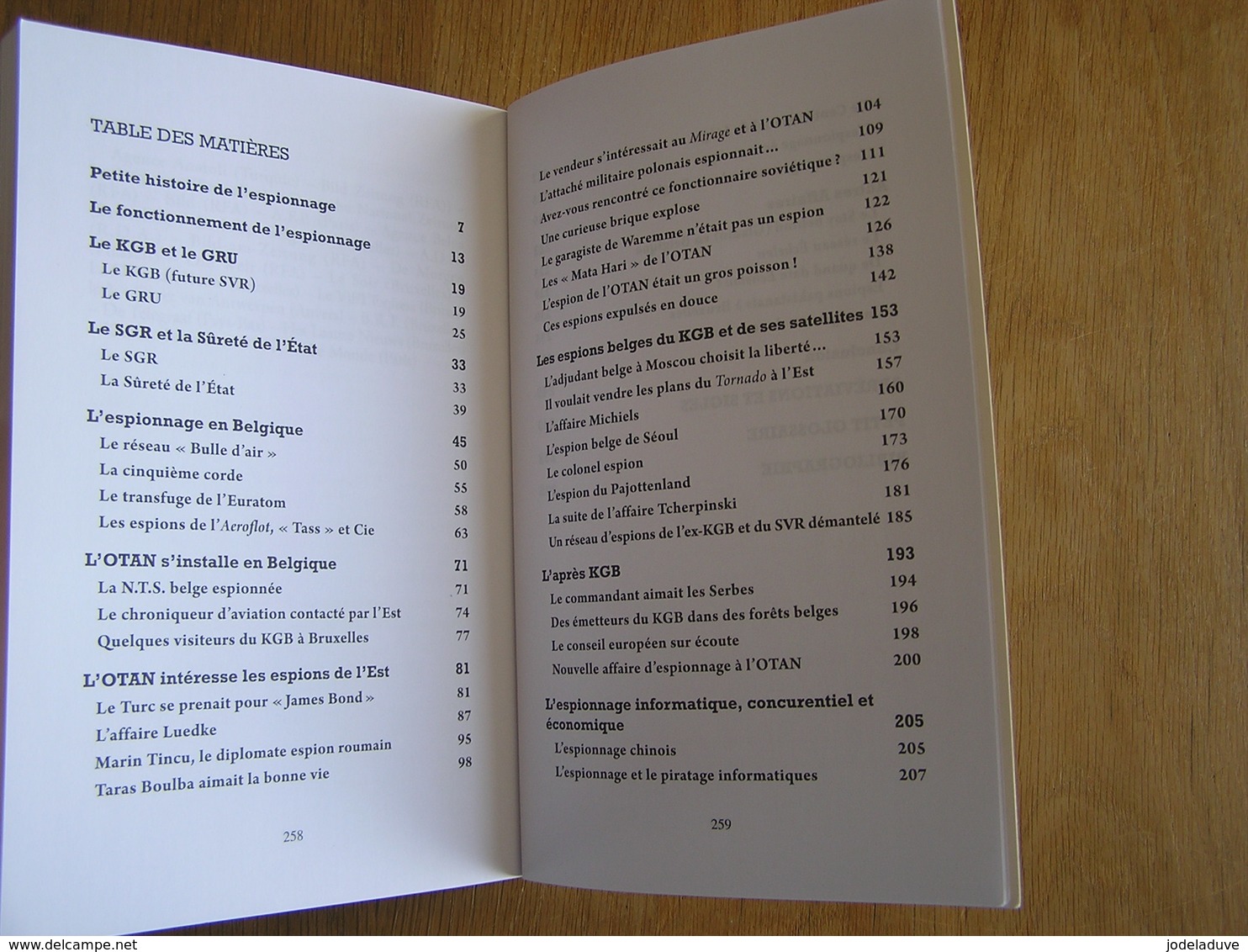 L' ESPIONNAGE EN BELGIQUE De La Guerre Froide à Aujourd' Hui Histoire Belgique Espion KGB GRU SGR SDRA OTAN Sûreté Etat - Guerre 1939-45