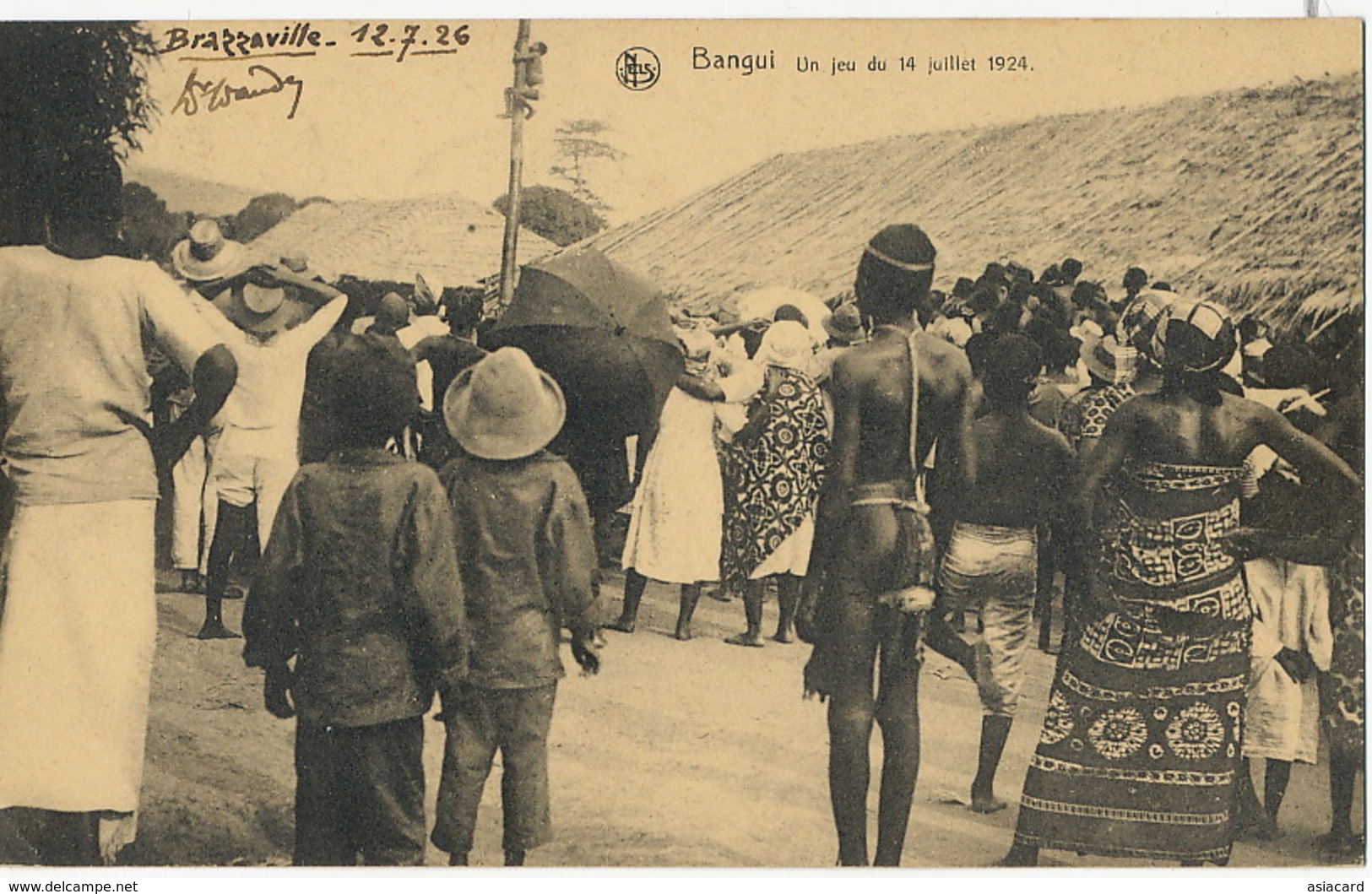 Bangui Un Jeu Du 14 Juillet 1924 Mat De Cocagne  Jeune Fille Nue En String  Edit Nels - Centrafricaine (République)