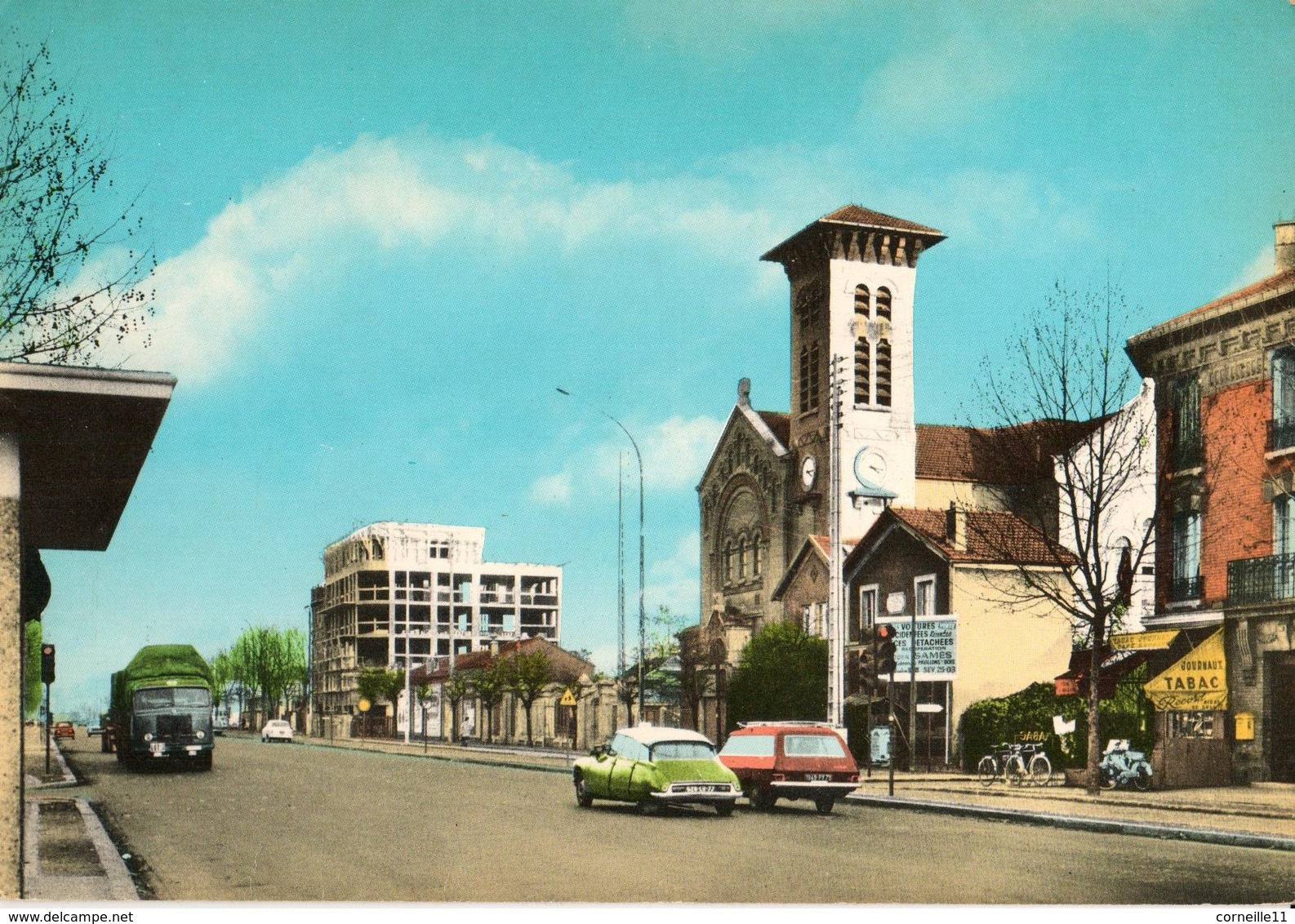 93 - PAVILLONS SOUS BOIS - L'EGLISE - VIEILLES VOITURES - Autres & Non Classés