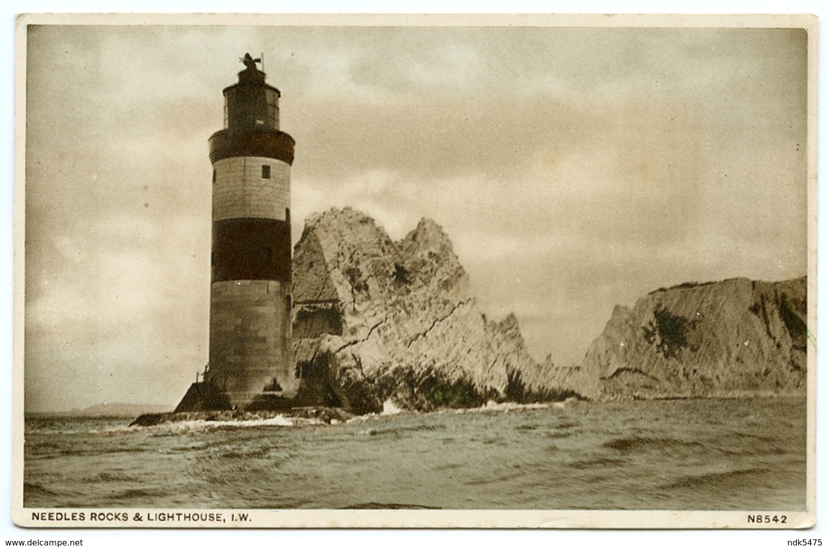 NEEDLES ROCK AND LIGHTHOUSE, ISLE OF WIGHT - Lighthouses