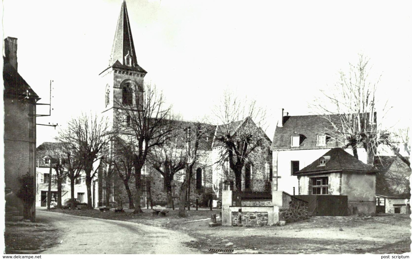 Lapleau Place De L'église VOIR ETAT - Other & Unclassified