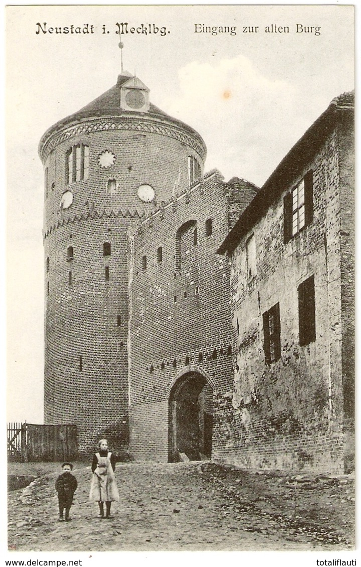 NEUSTADT GLEWE Mecklenburg Eingang Zur Alten Burg 1909 Bläulich Belebt TOP-Erhaltung Ungelaufen - Ludwigslust