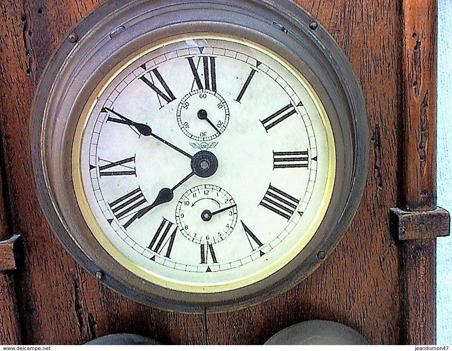 SUPERBE HORLOGE MURALE DE 1827. 40 CENTIMETRES DE HAUT. EN ETAT COMPLET DE FONCTIONNEMENT. - Horloges