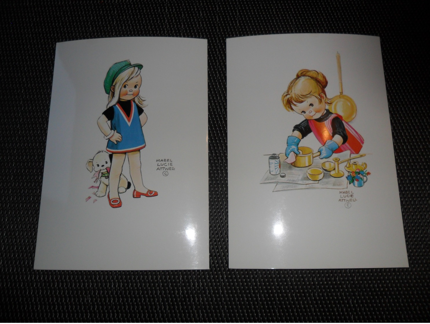 Beau lot de 19 cartes postales de fantaisie illustrateur Mabel Lucie Attwell     Mooi lot van 19 postkaarten  fantasie