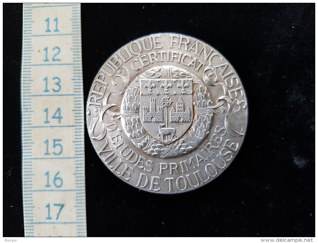 Ancienne Médaille En Bronze Argenté, "certificat D'etudes Primaires"  Armoiries Toulouse, Vers 1880 - Professionals / Firms