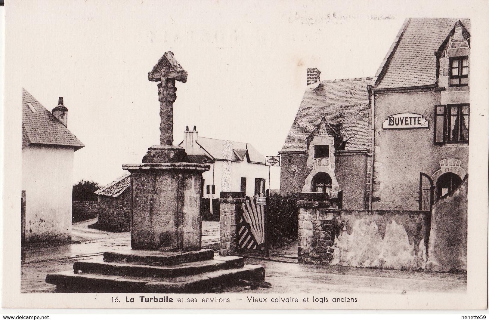 44 LA TURBALLE ET SES ENVIRONS -- Vieux Calvaires Et Logis Anciens N° 16 - La Turballe