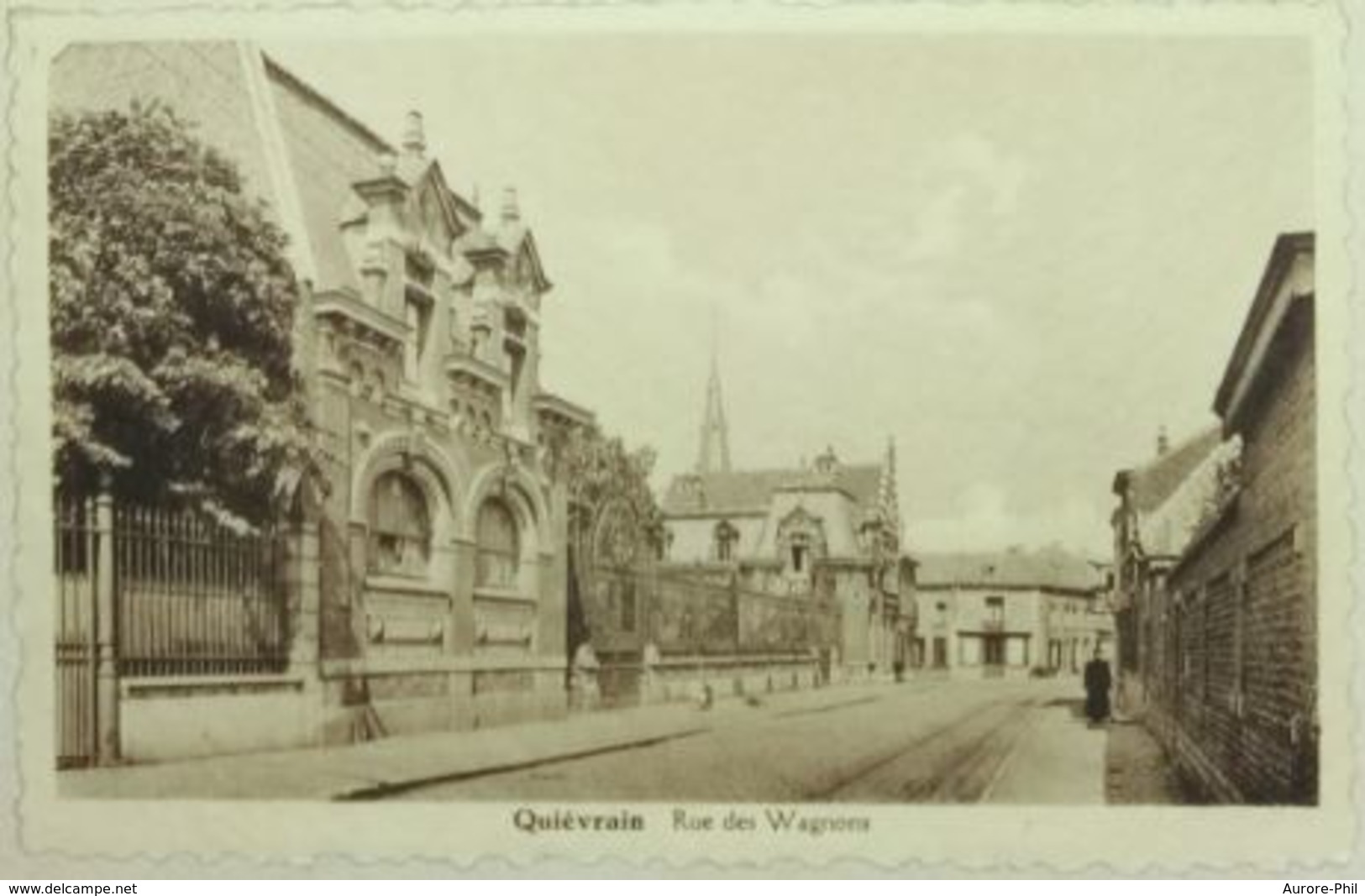 Quiévrain Rue Des Wagnons (avec Curé) - Quiévrain
