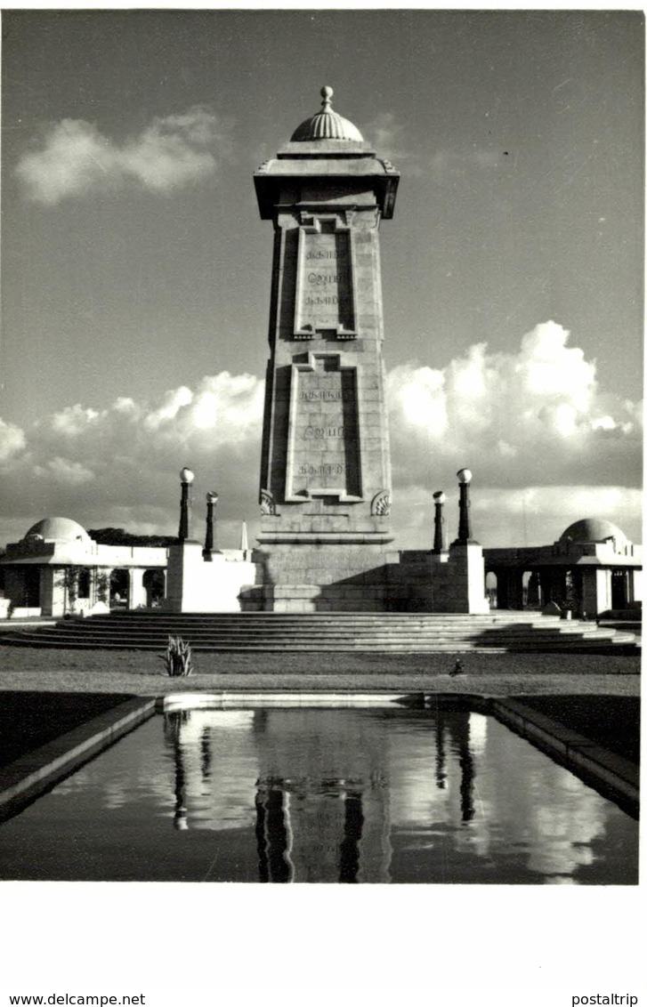 REAL PHOTO   1914 VICTORY MEMORIAL MADRAS   INDIA  ASIA INDE INDIEN - India