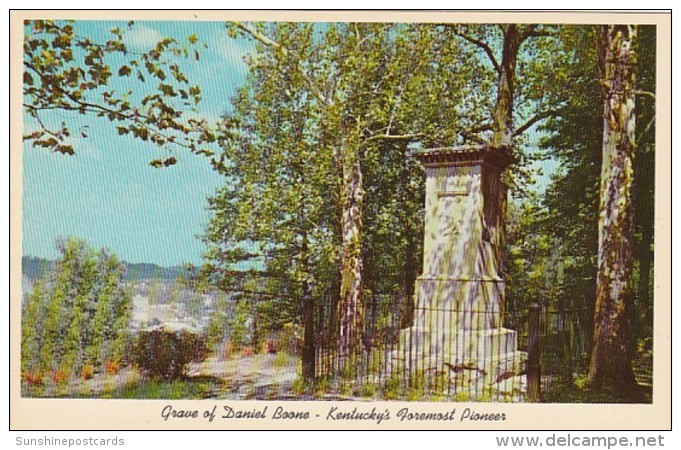 Kentucky Frankfort Daniel Boone Monument And Grave - Frankfort