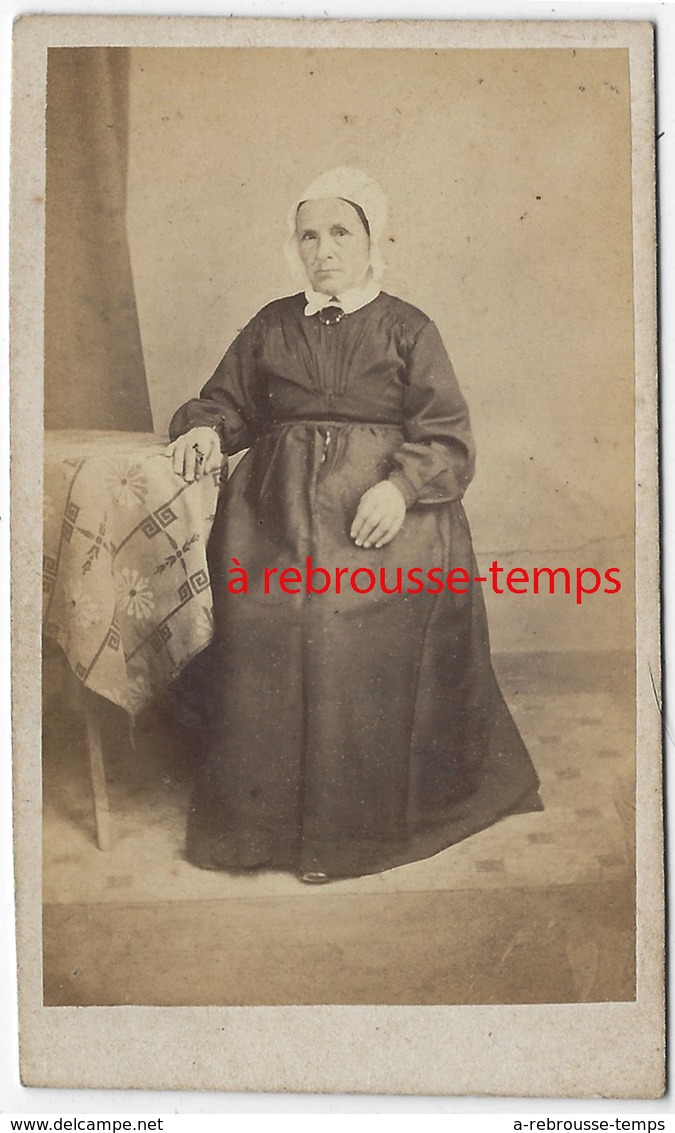 CDV Second Empire-une Domestique-photographe Anonyme - Old (before 1900)