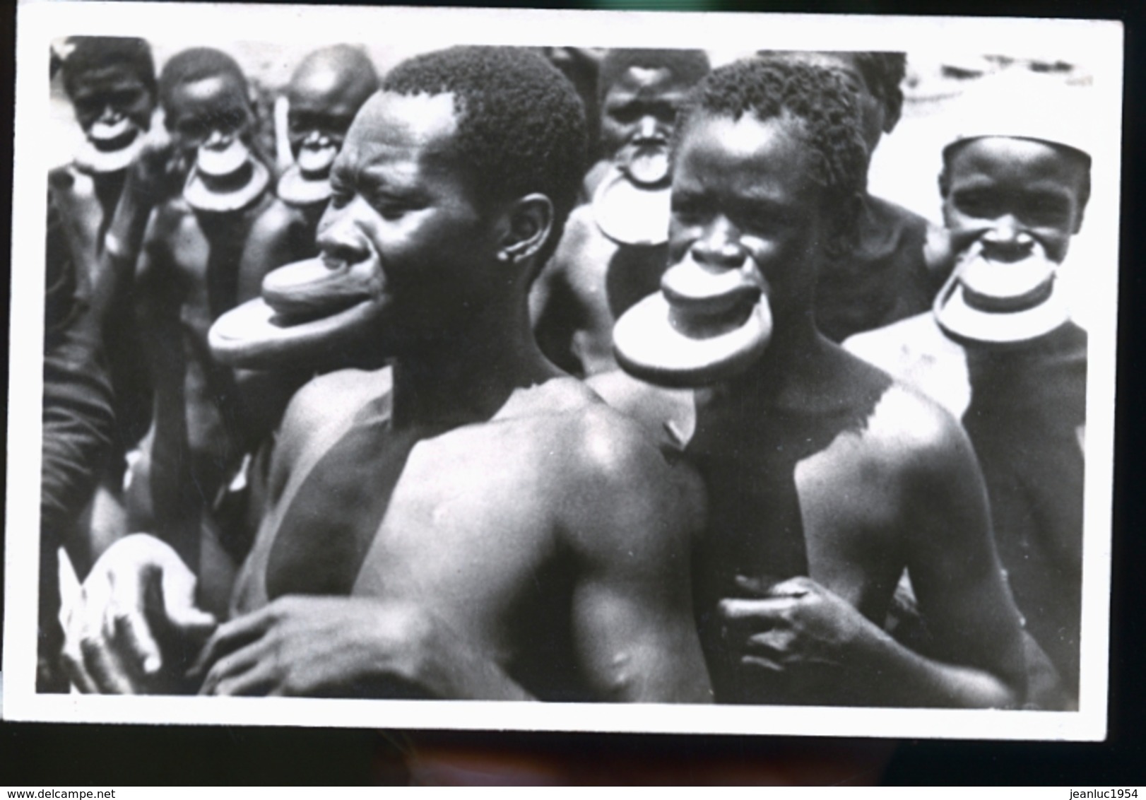 FEMMES A PLATEAUX ET AUTRE  AFRICAINE A PLATEAUX PHOTO CARTE - Non Classés