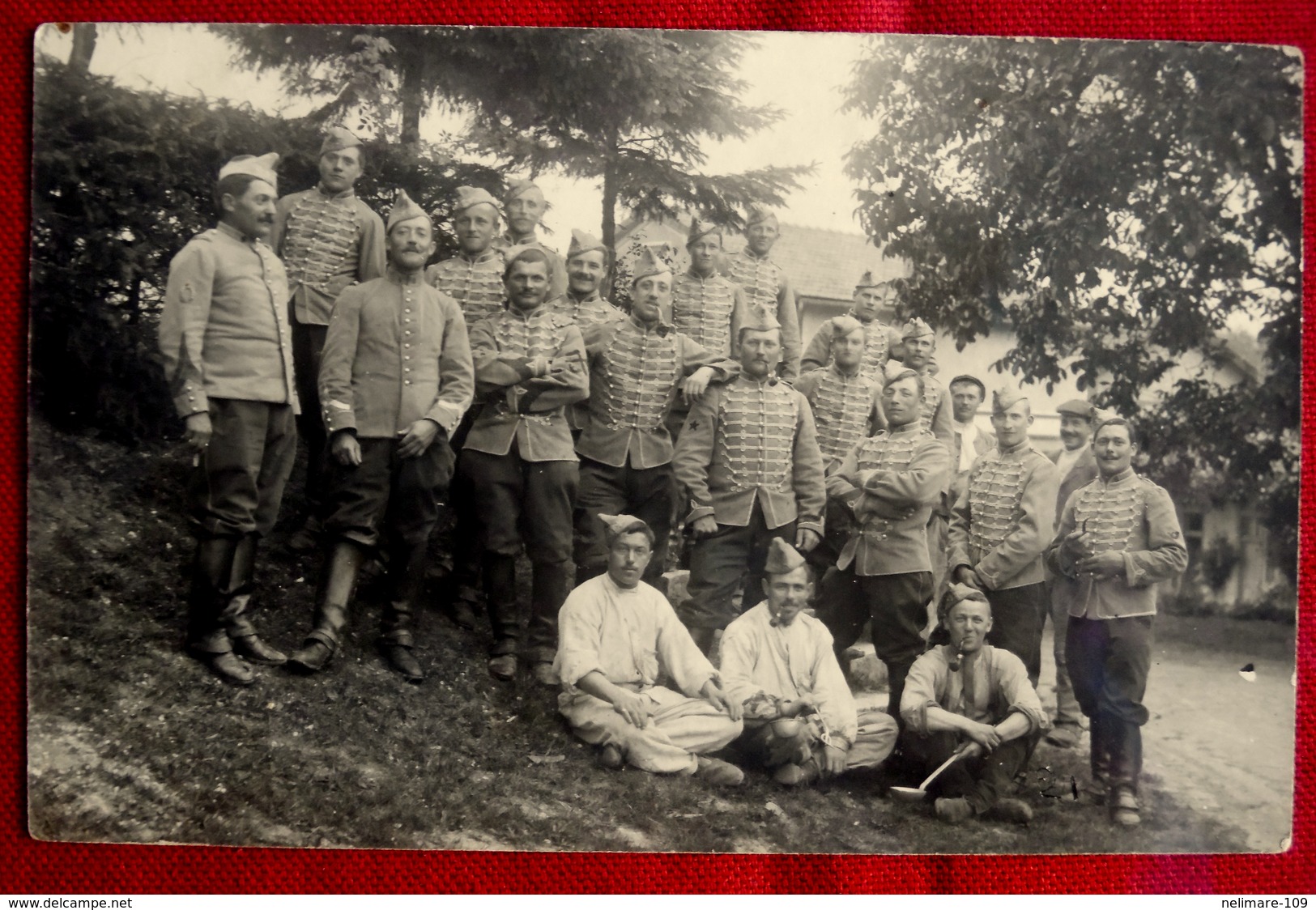 Cpa CARTE PHOTO MILITARIA GUERRE GROUPE MILITAIRES ( REGIMENT HUSSARDS DRAGONS ? ) à TOUL MEURTHE ET MOSELLE 54 - Toul