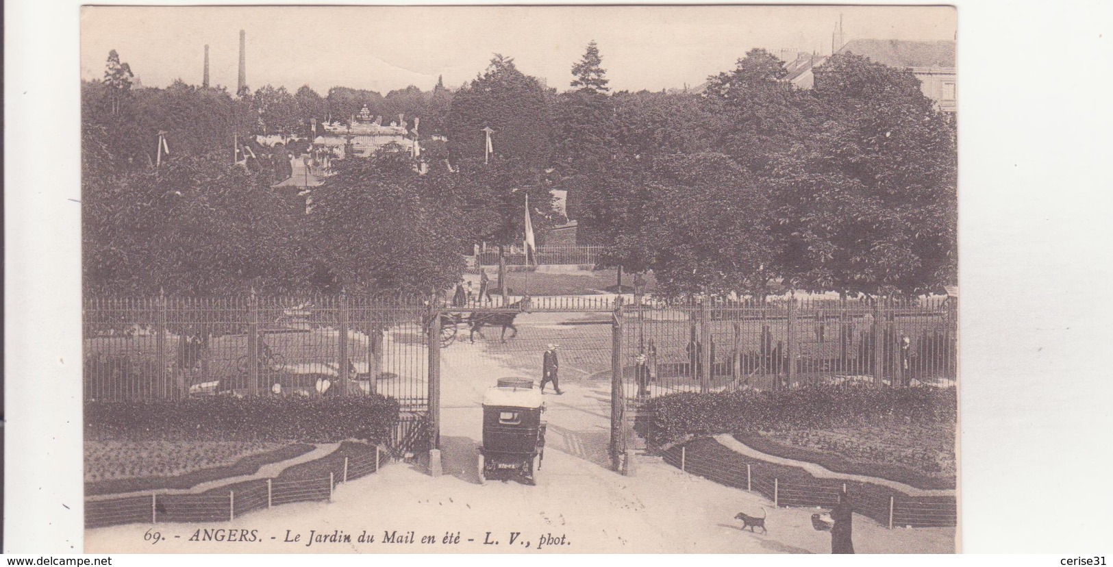 CPA -  69. ANGERS Le Jardin Du Mail En été - Angers