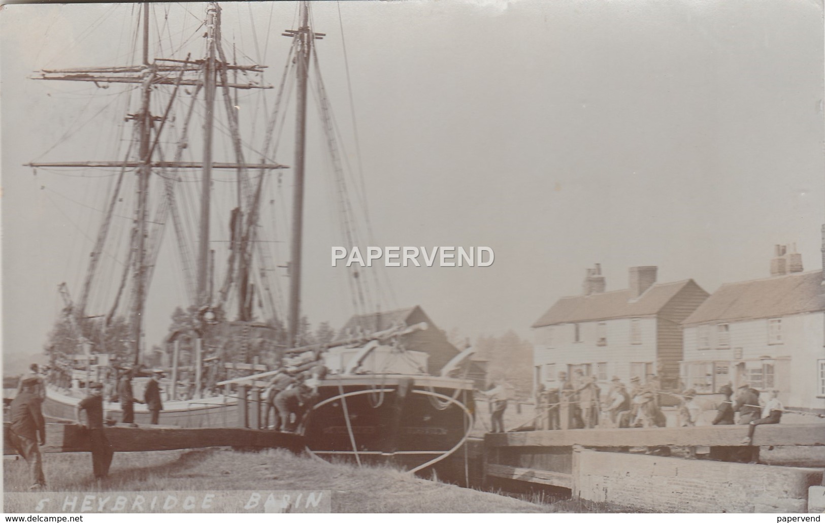 Essex  HEYBRIDGE BASIN Sailing Ship Loaded With Wood  RP   E2348 - Altri & Non Classificati