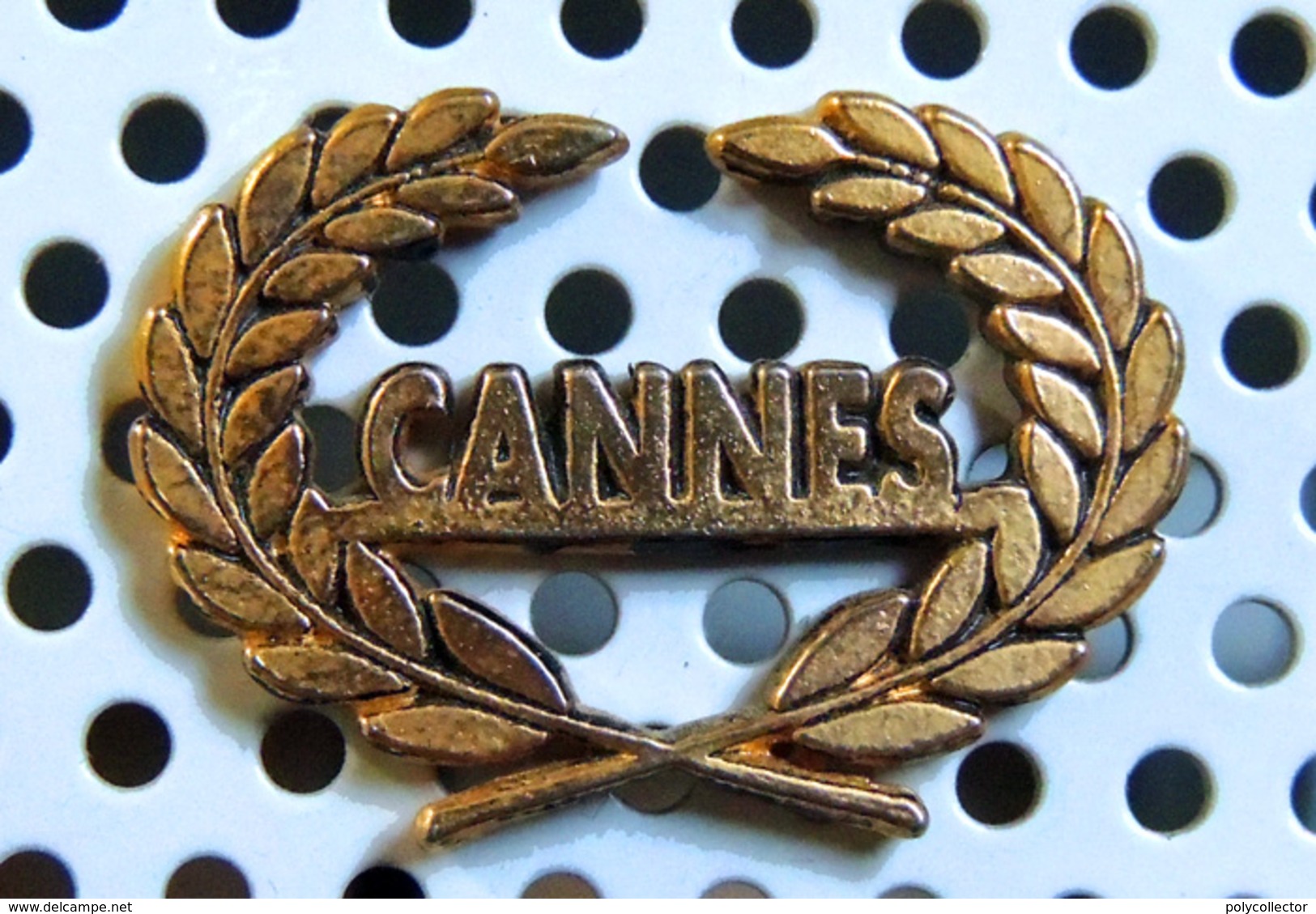 Pin's Doré Du Festival De Cannes Non Officiel - Cinéma