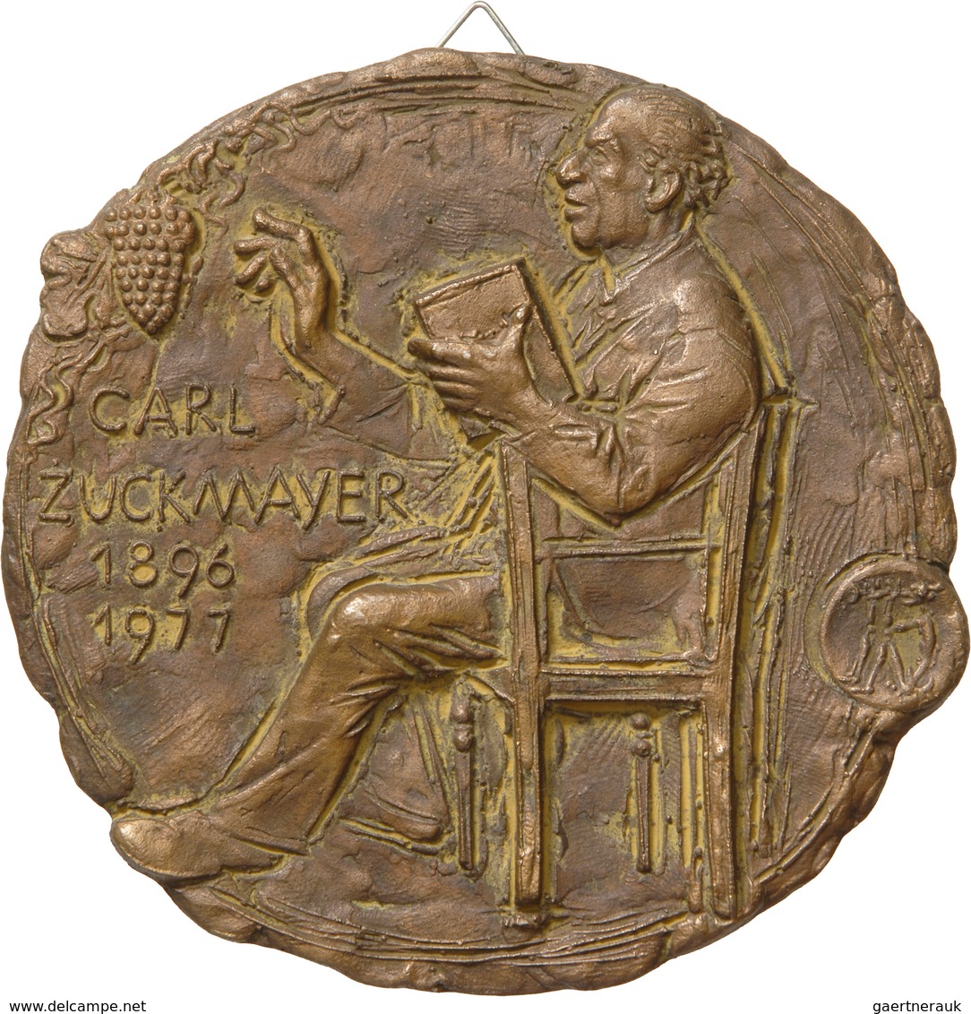 Medaillen Deutschland: Fritz Nuss 1907-1999: Einseitige Bronzegussmedaille 1977 "CARL ZUCKMAYER", Zw - Otros & Sin Clasificación
