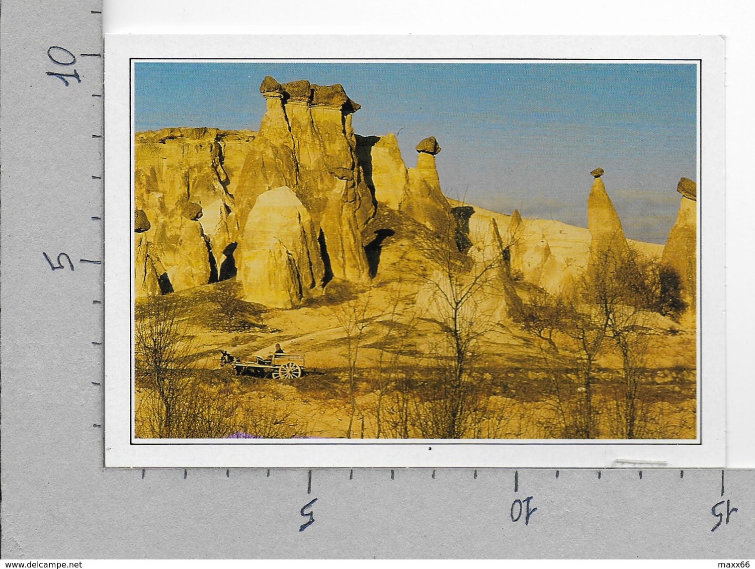 CARTOLINA NV DE AGOSTINI - TURCHIA - CAPPADOCIA - I Camini Delle Fate - Vedute Dal Mondo - 10 X 15 - Turchia