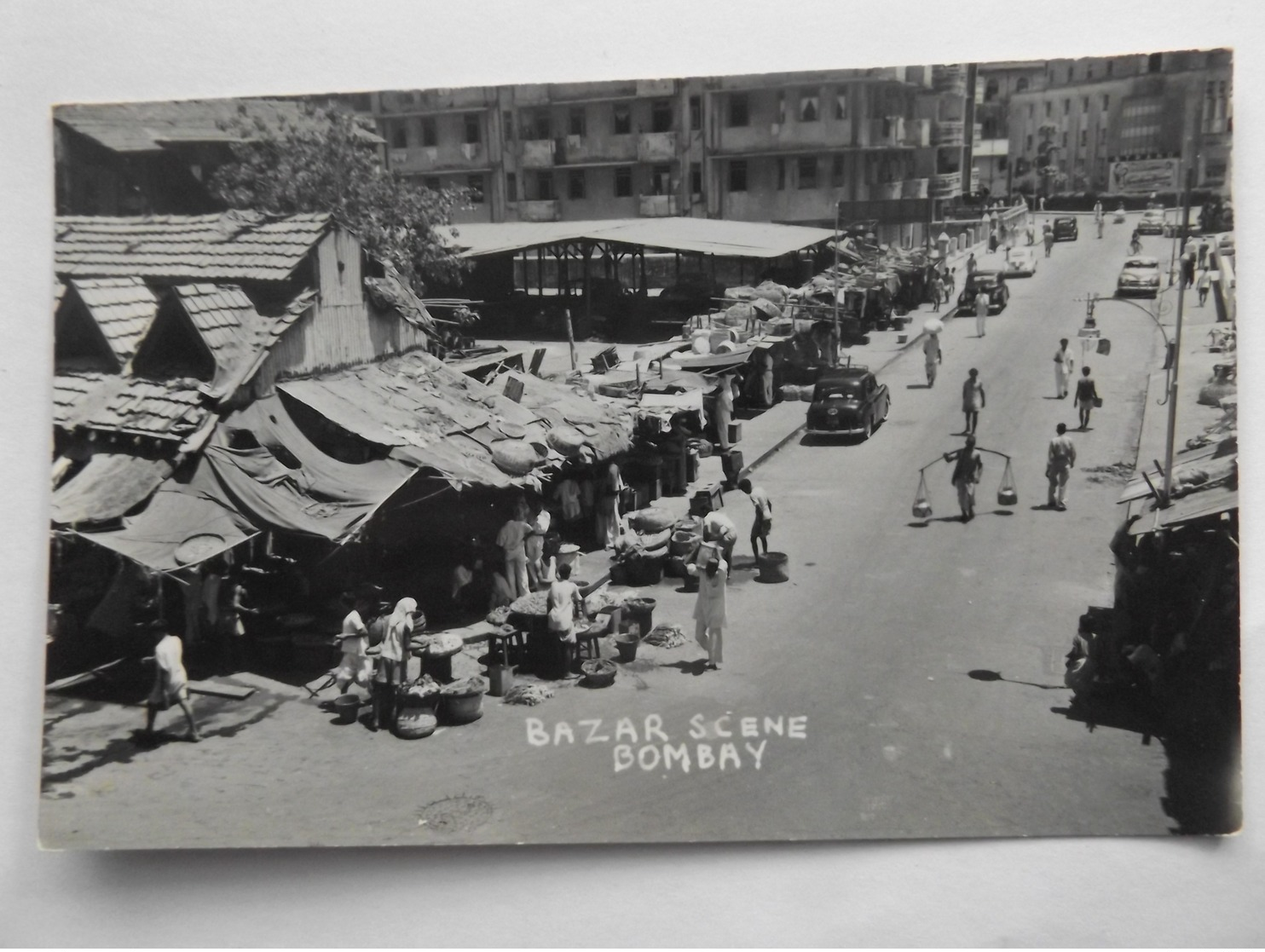 Bombay, Bazar Scene, Belebt, Altes Auto - India