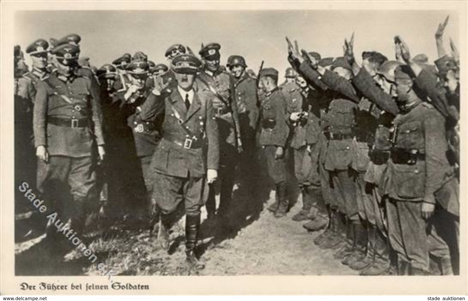 Hitler Bei Seinen Soldaten Foto-Karte I-II - Guerre 1939-45