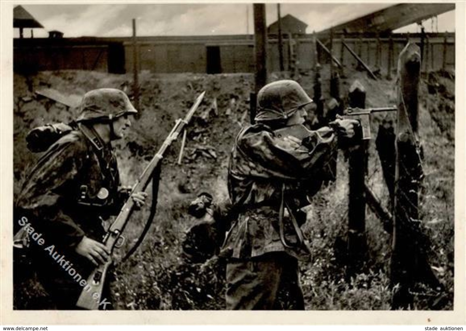 SS WK II Waffen SS Besetzung Eines Bahnhofs Bajonett Pistole Foto AK I-II - Guerre 1939-45