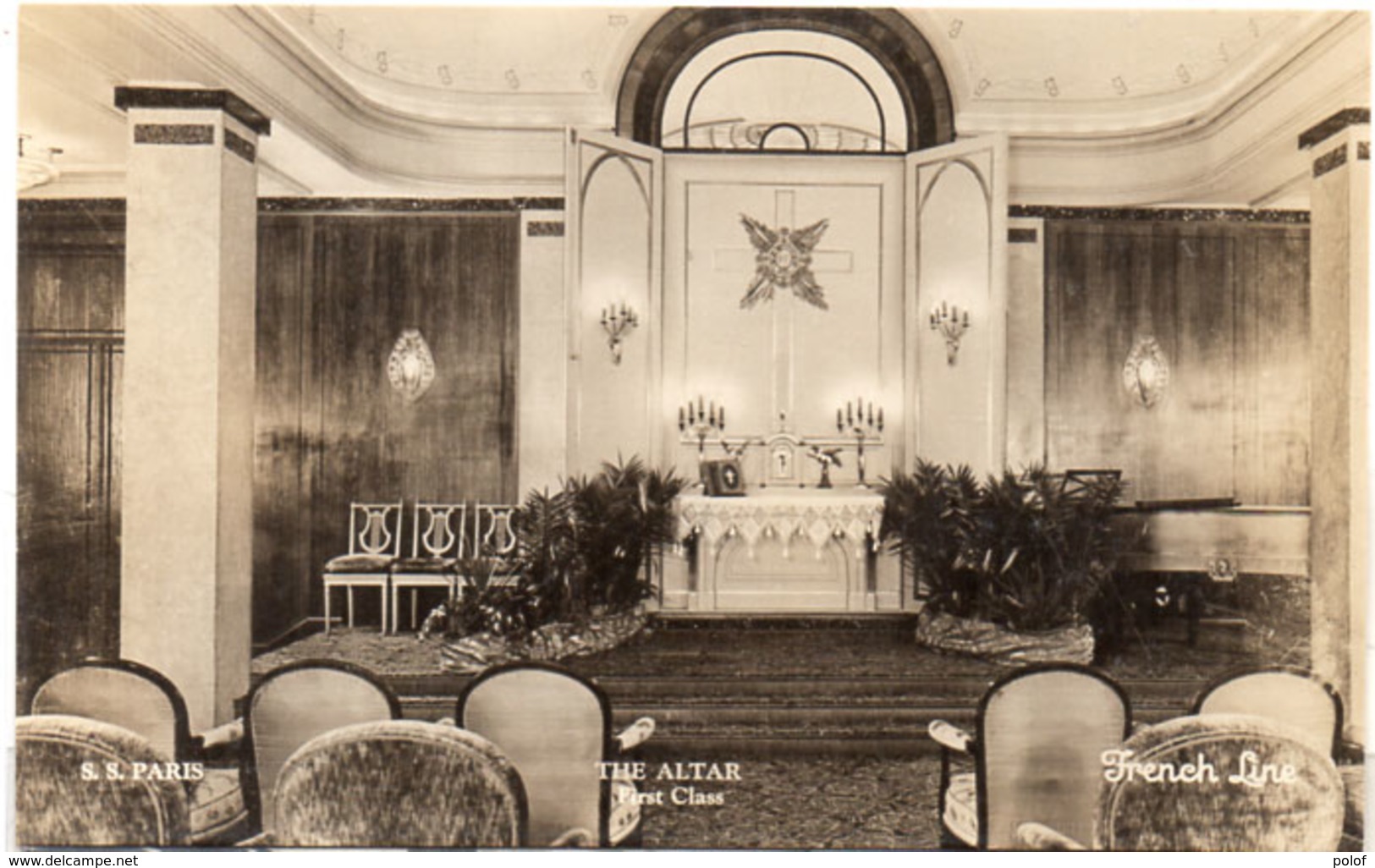 S.S. PARIS - French Line - The Altar - First Class - The Longest Gangplank In The World    (105952) - Steamers