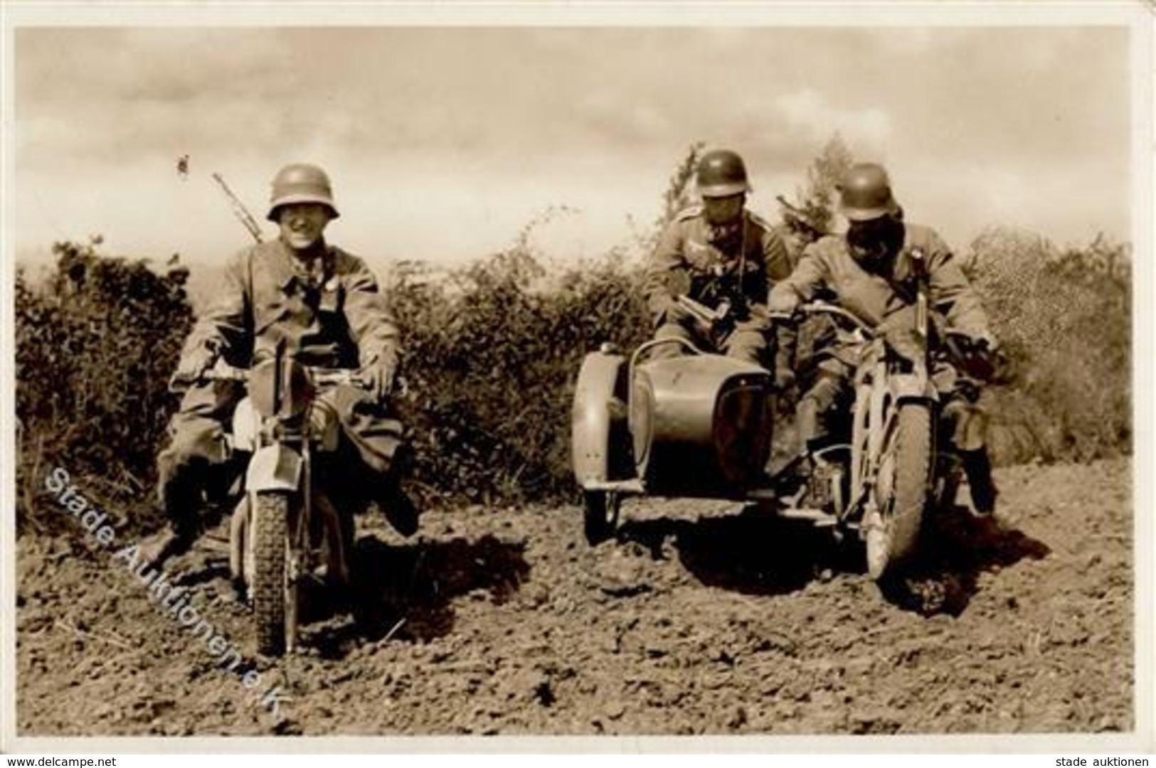 WK II Kradfahrer Foto AK I-II - Guerre 1939-45