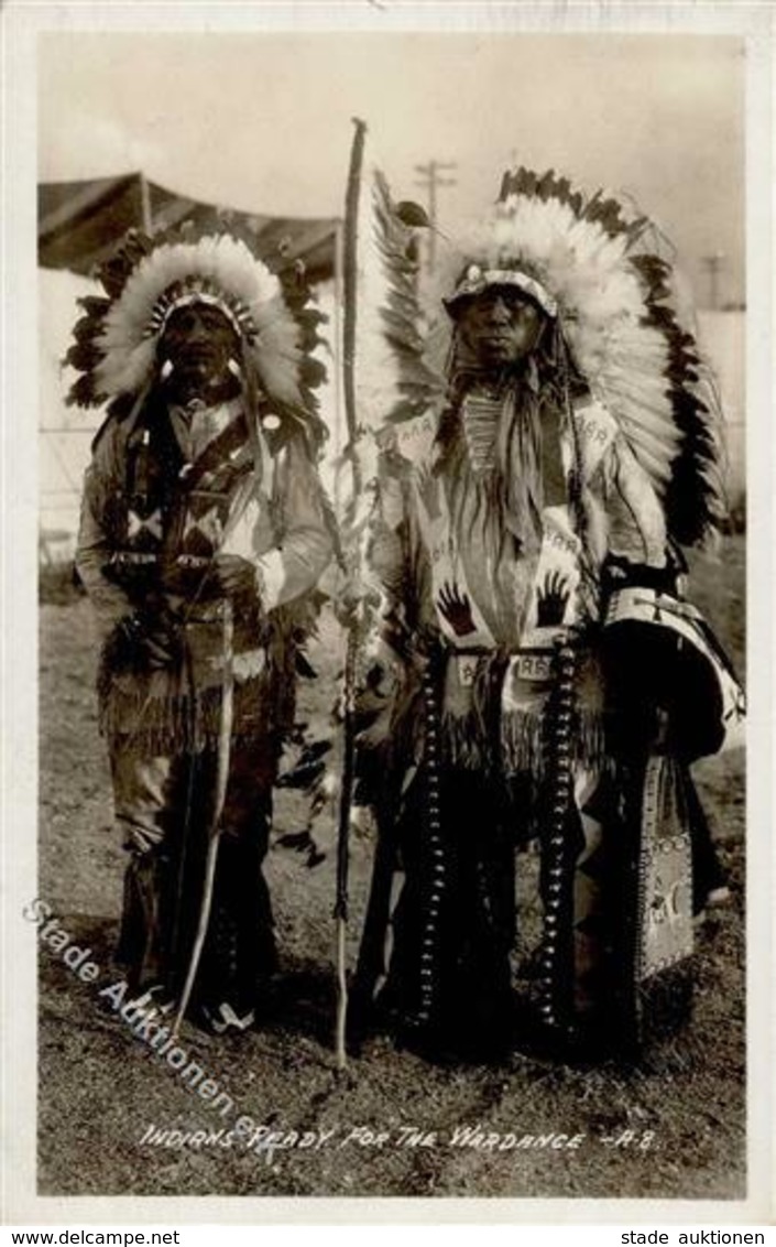 Indianer Kriegstanzschmuck Foto AK I-II - Indianer