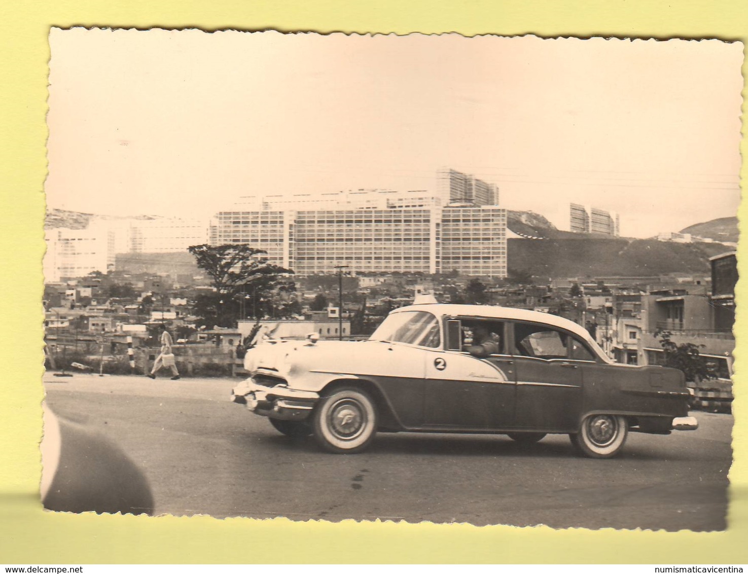 Taxi Auto Cars Wagen Voitures Cadillac Eldorado 1958 A Caracas - Automobili